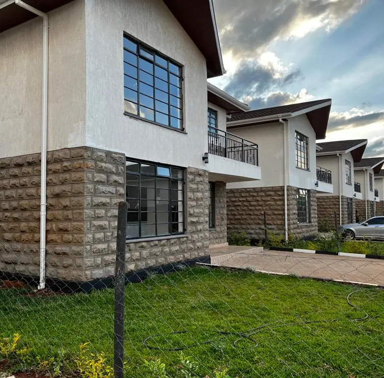 Komrades 4 Bedroom Villas with DSQ for Sale in Ruiru 