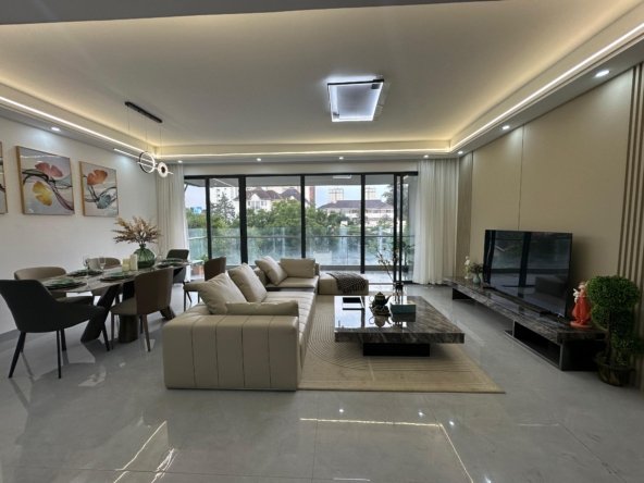 3 bedroom apartment for sale in Kilimani. Enquire 0742880335