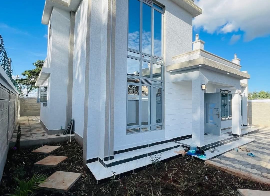 3-Bedroom All Ensuite Bungalow with Rooftop DSQ in Ruiru