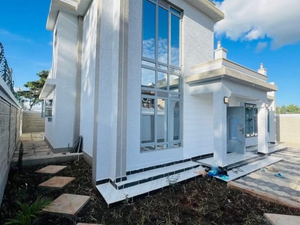 3-Bedroom All Ensuite Bungalow with Rooftop DSQ in Ruiru