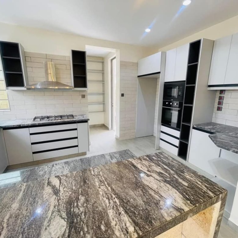 4BEDROOM ENSUITE MAISONETTE MEMBLEY