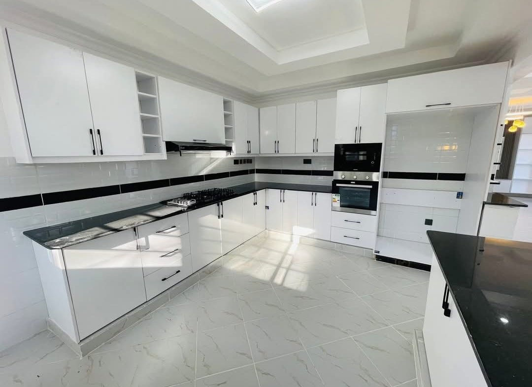 3-Bedroom All Ensuite Bungalow with Rooftop DSQ in Ruiru
