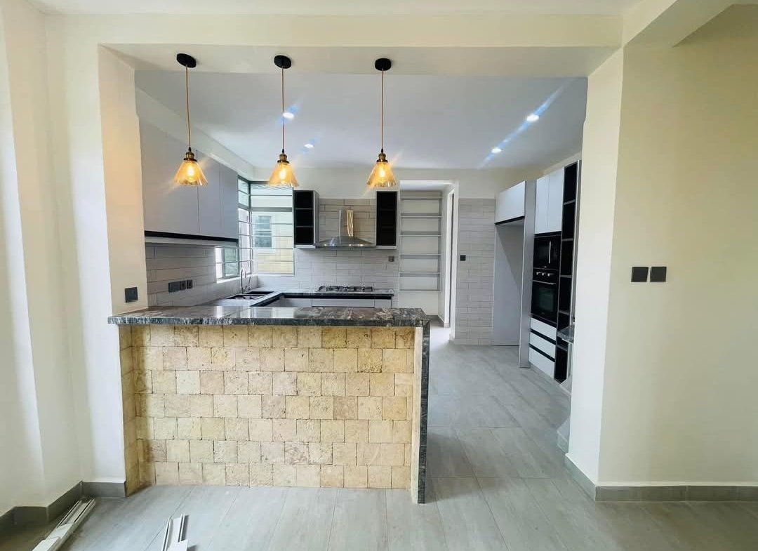 4BEDROOM ENSUITE MAISONETTE MEMBLEY