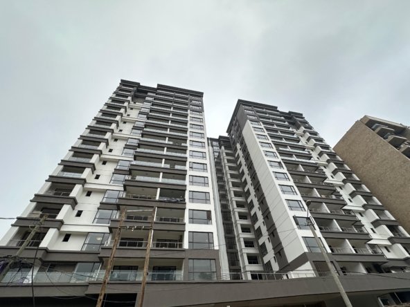 Riverside one apartments