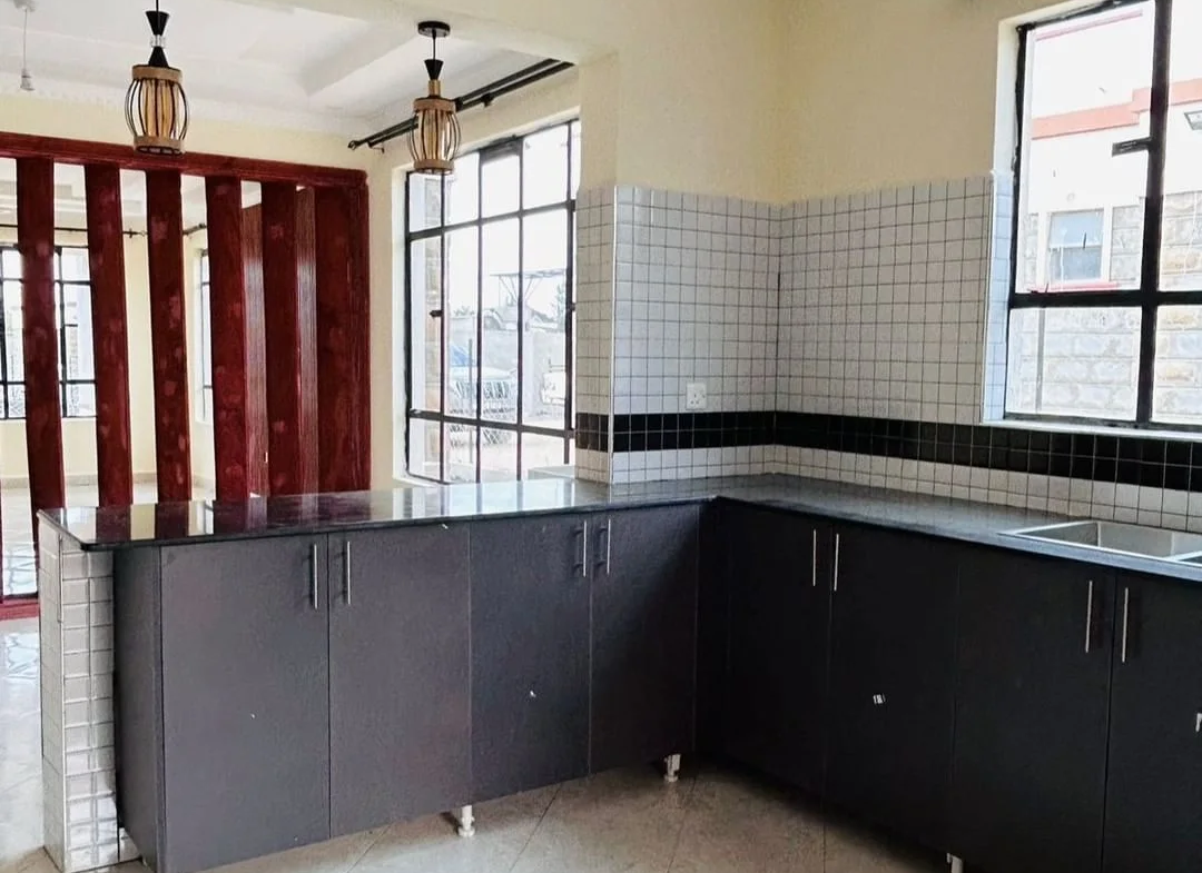 3 Bedroom Flat Roof House with DSQ in Kitengela
