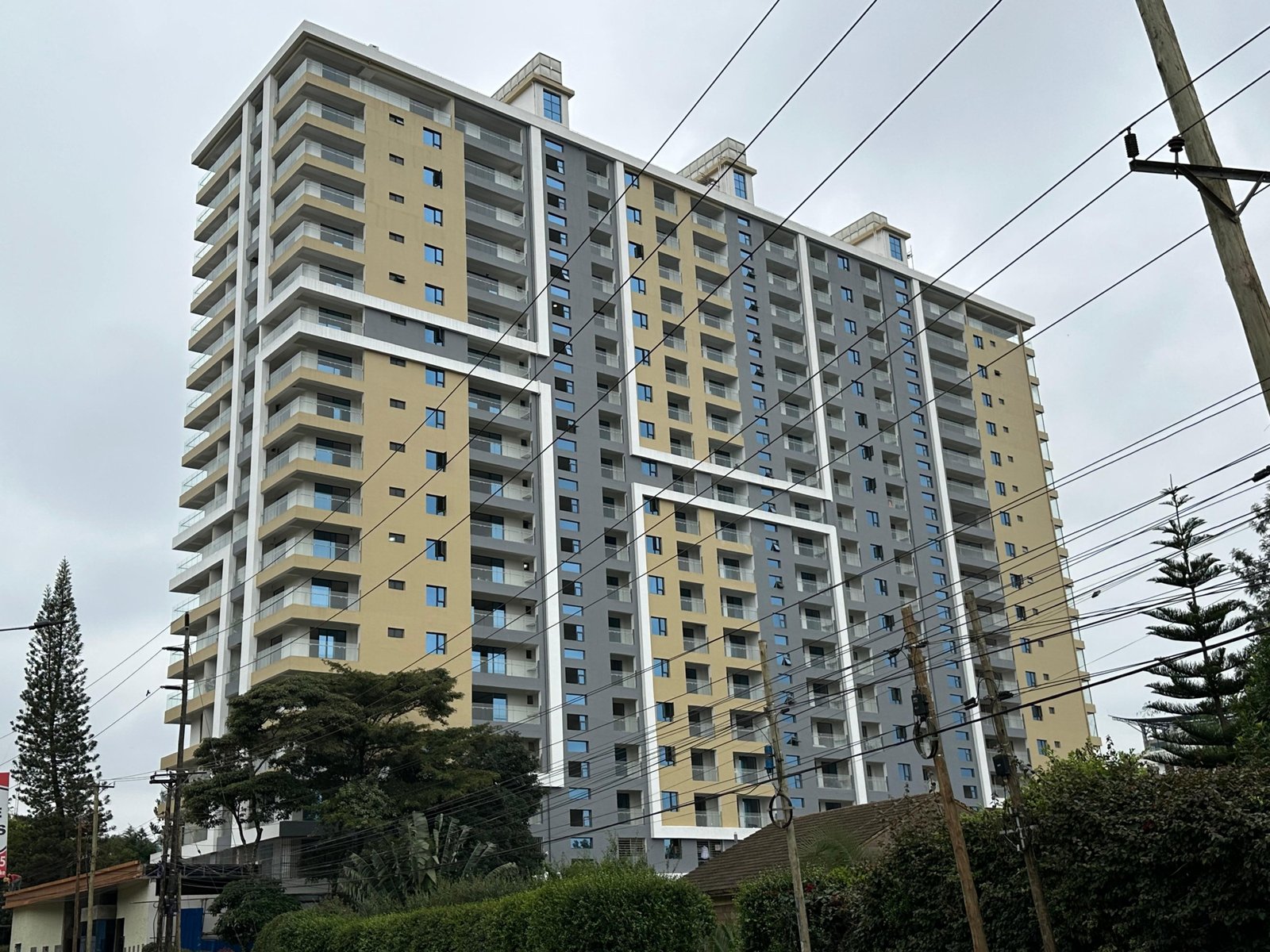 Ready 3 bedroom all ensuite apartments for sale in Kileleshwa. Enquire 0742880335
