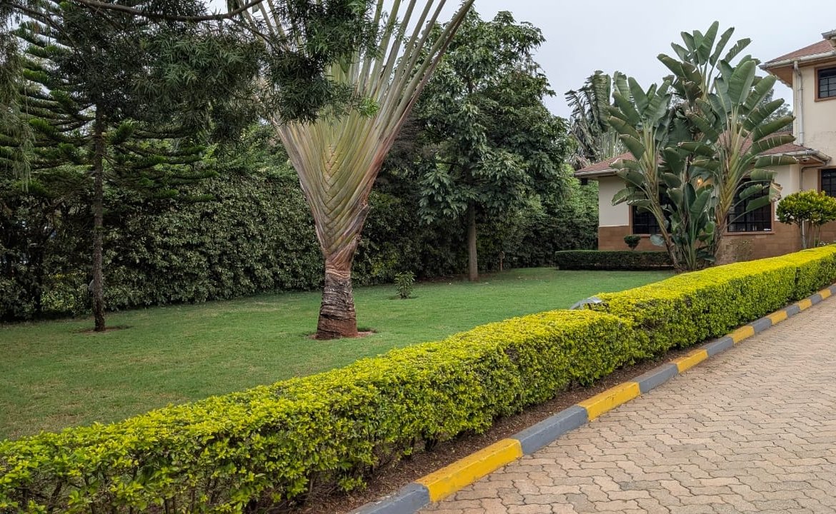 5 Bedroom All-En-suite Villa with 2 DSQs for Rent – Karen Nairobi