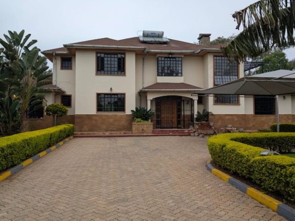 5 Bedroom All-En-suite Villa with 2 DSQs for Rent – Karen Nairobi