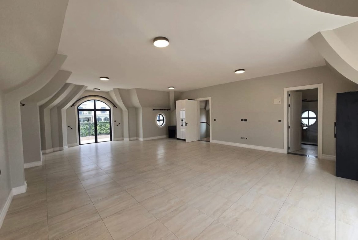 4 bedroom villa