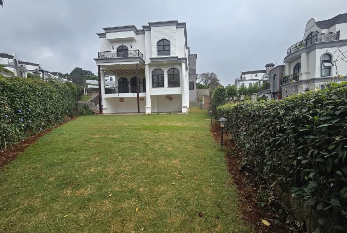 4 bedroom villa