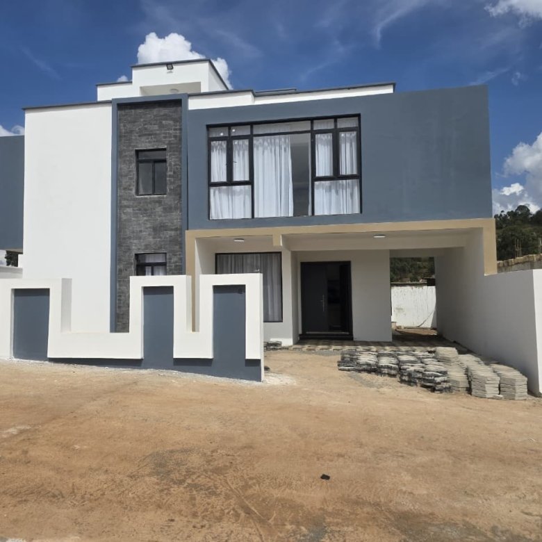 Royal green villas