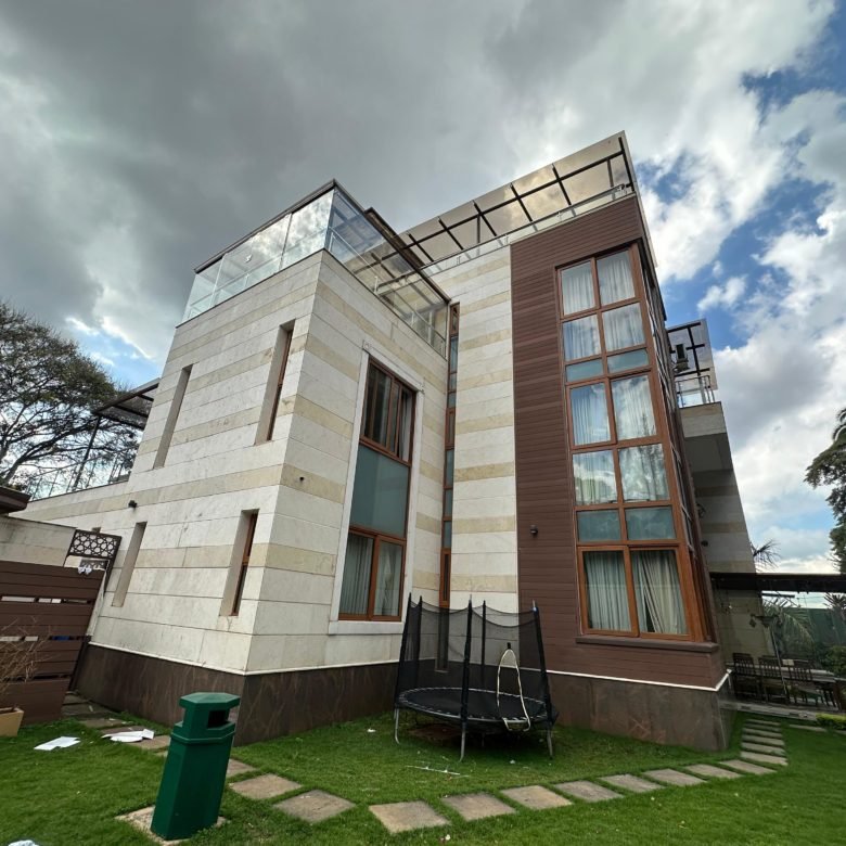 Villas for sale in Lavington