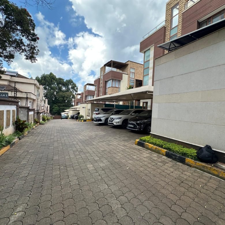 Villas for sale in Lavington