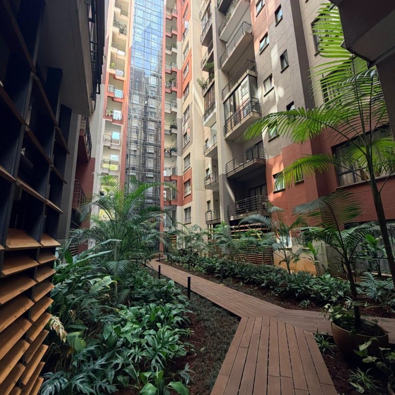 3 bedroom near Quickmart Kileleshwa